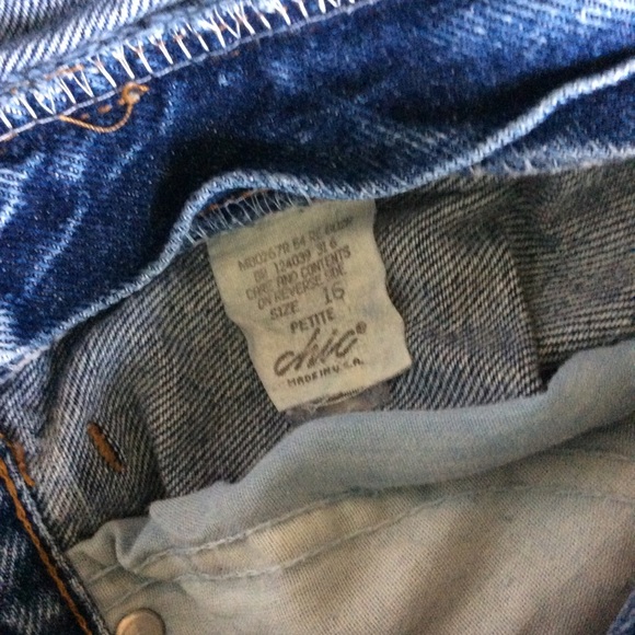 *SOLD*High Rise Cropped Chic - Picture 5 of 5